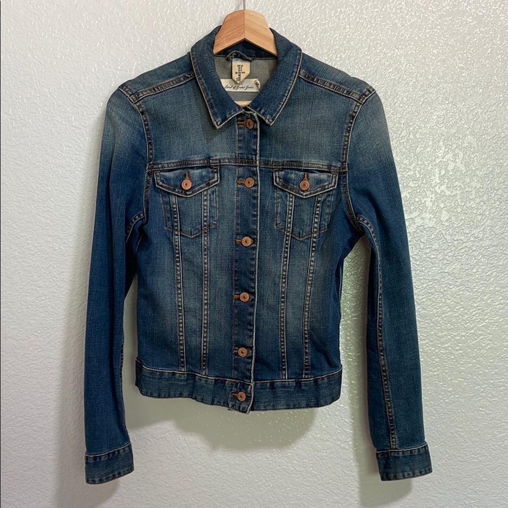 H&M Blue Jean Jacket Classic Cropped Design